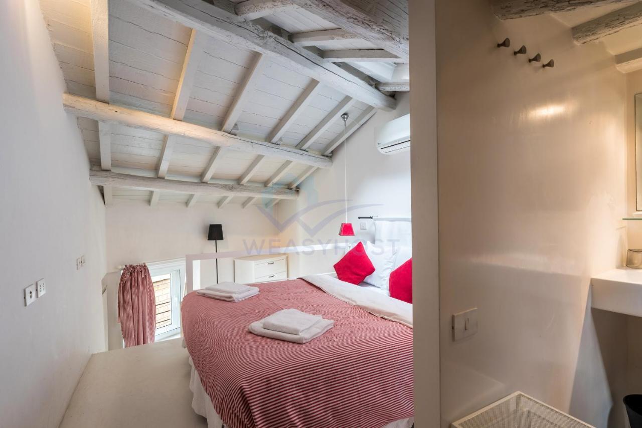 Cozy Entire Apt Close To Piazza Trilussa Rome Exterior photo