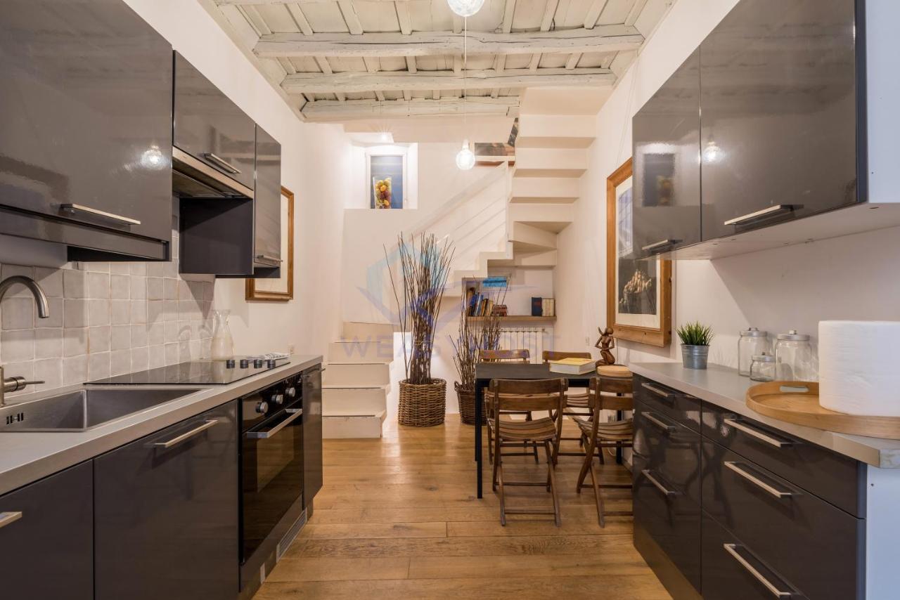 Cozy Entire Apt Close To Piazza Trilussa Rome Exterior photo